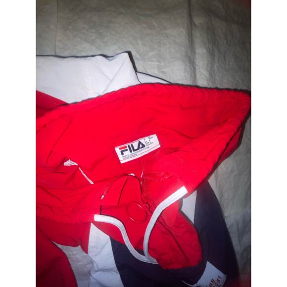 Fila’s 1/4 Zip Hooded‎ Cropped Windbreaker - Picture 2 of 4